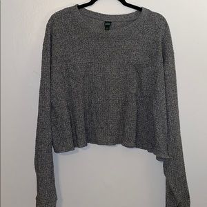 Knit long sleeve crop top